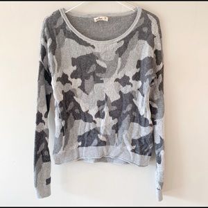 Hollister sweater